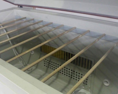 ASTM B117 الشيخوخة المعتمد للتآكل الضباب بالملح رذاذ غرفة اختبار البيئة 1