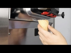 عمودي التلقائي سبعة أيام تنظيف مجاني الآيس كريم المخروط ثلاثة حاملات آلة الآيس كريم الناعمة